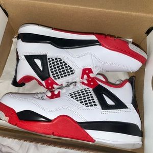 Jordan 4 Retro size 12 preschool